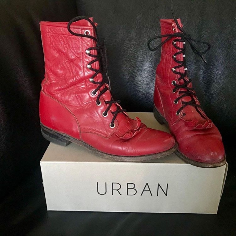 Red, Justin Boots
